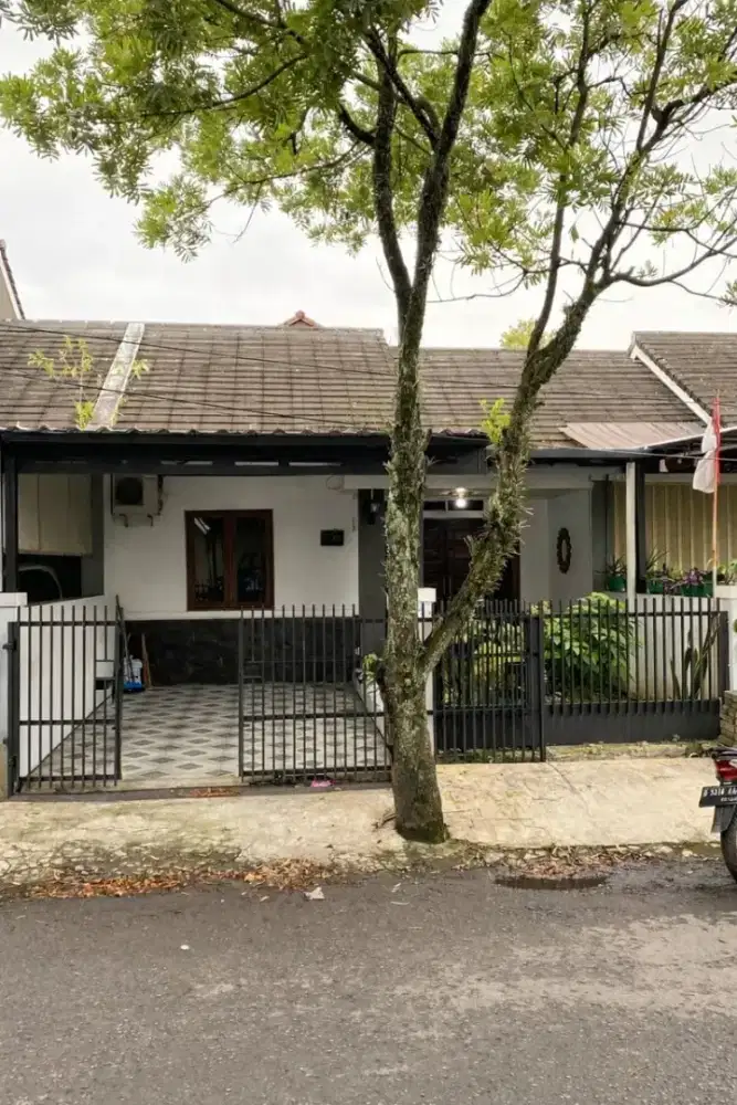 Dijual Rumah Cantik Di Komplek Ciwastra Kota Bandung
