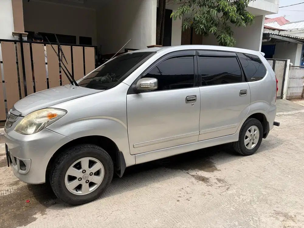 Toyota Avanza 2011 Bensin