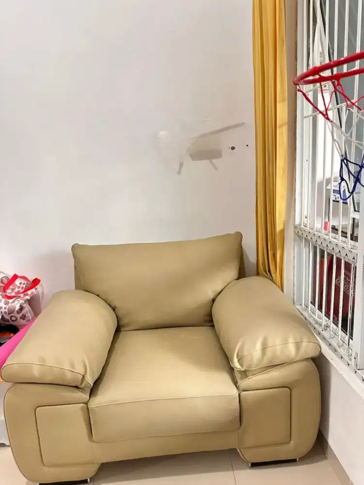 SOFA EMPUK FULL KULIT