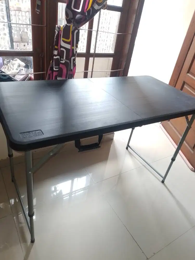 Meja lipat msh seperti baru 3 setting ukuran tinggi
