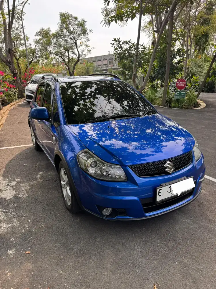 Suzuki SX4 X-Over 2011 AT Matic Istimewa