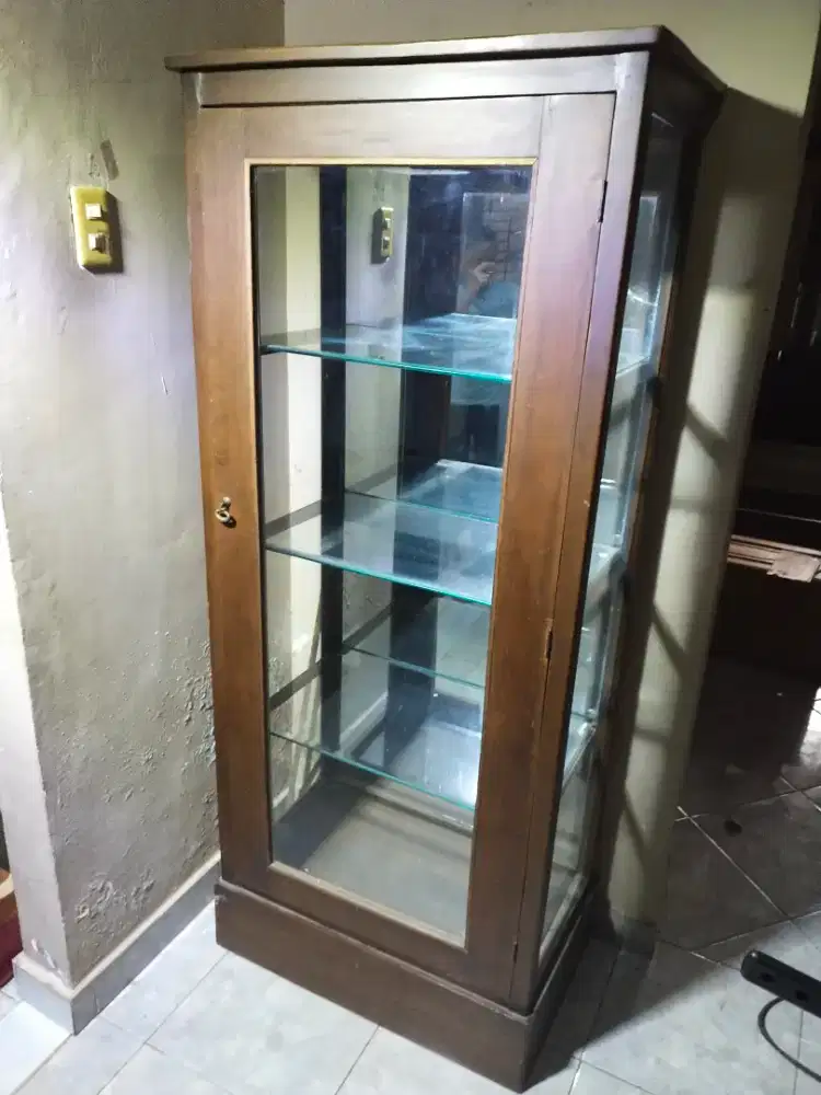 Lemari hias jati tua pintu 1