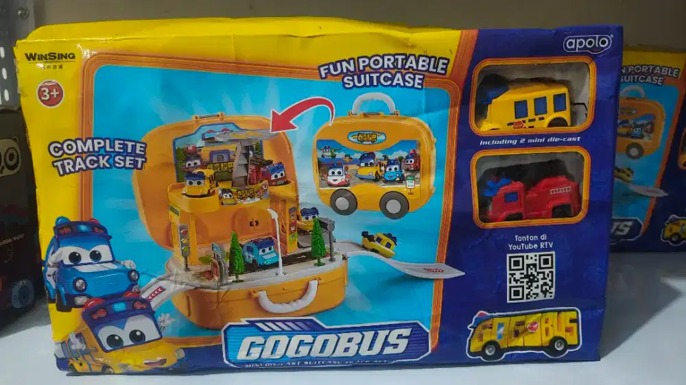 Apollo Gogo bus mini die cast suitcase track set