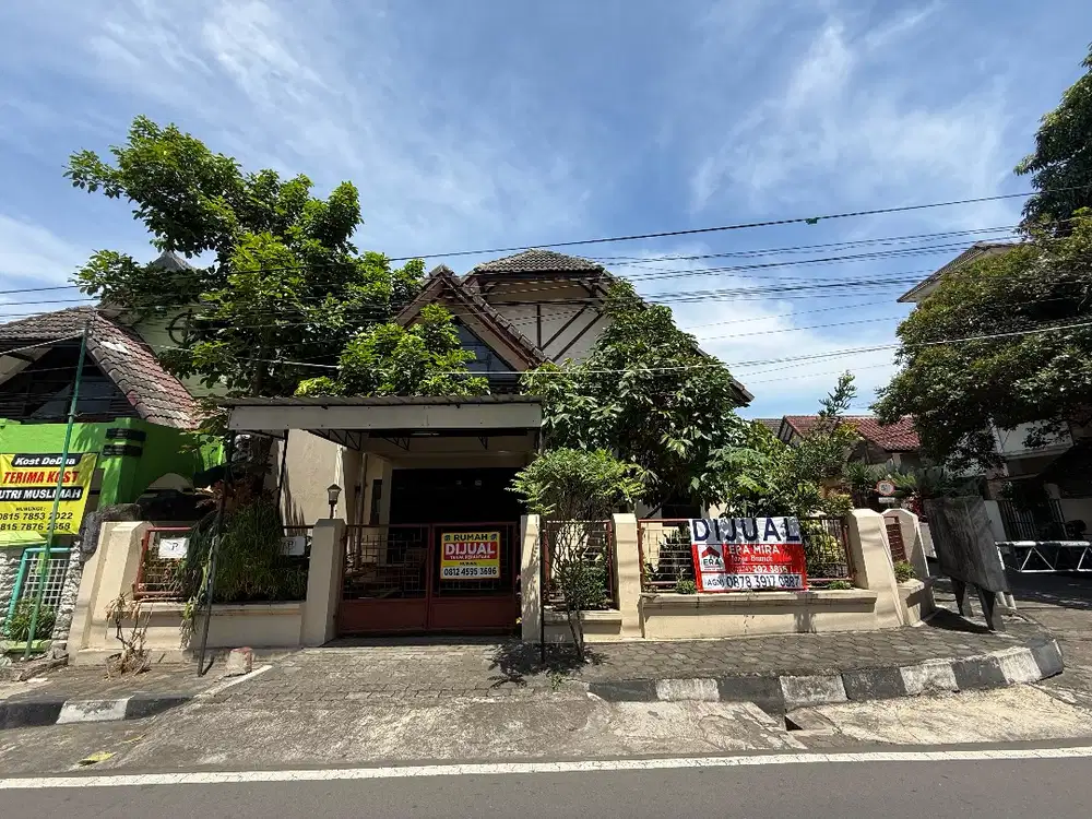 DIJUAL RUMAH LUAS NYAMAN HOOK DEKAT UPN FE UII DI CONDONGCATUR