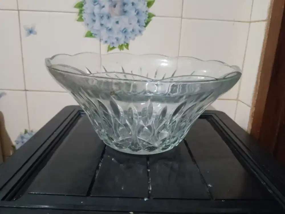 Mangkok kristal besar