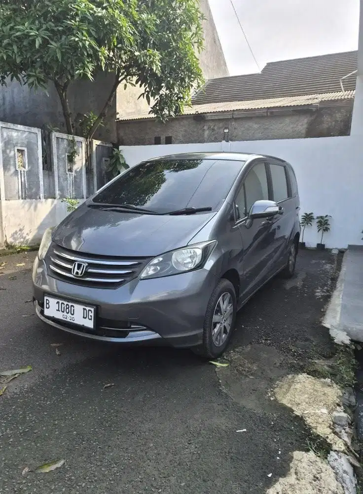 Honda Freed psd at 2012 abu2