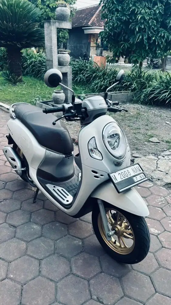 JUAL MOTOR SCOOPY PRESTIGE 2021 LENGKAP