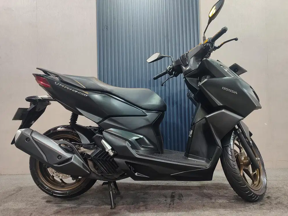 Vario 160 ABS 2023 istimewa mulus terawat siap pakai...