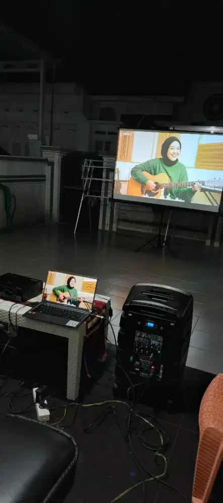 Layar proyektor Acer