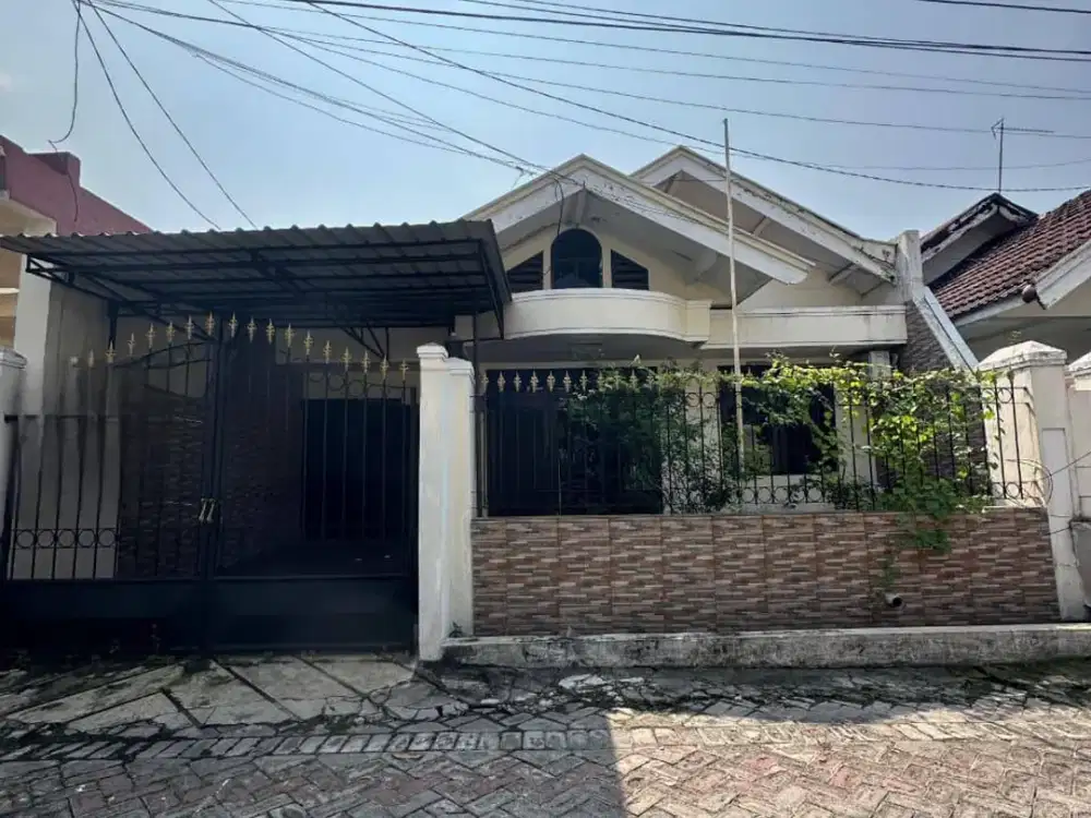 RUMAH NIRWANA EKSEKUTIF*Hadap Selatan • SHM