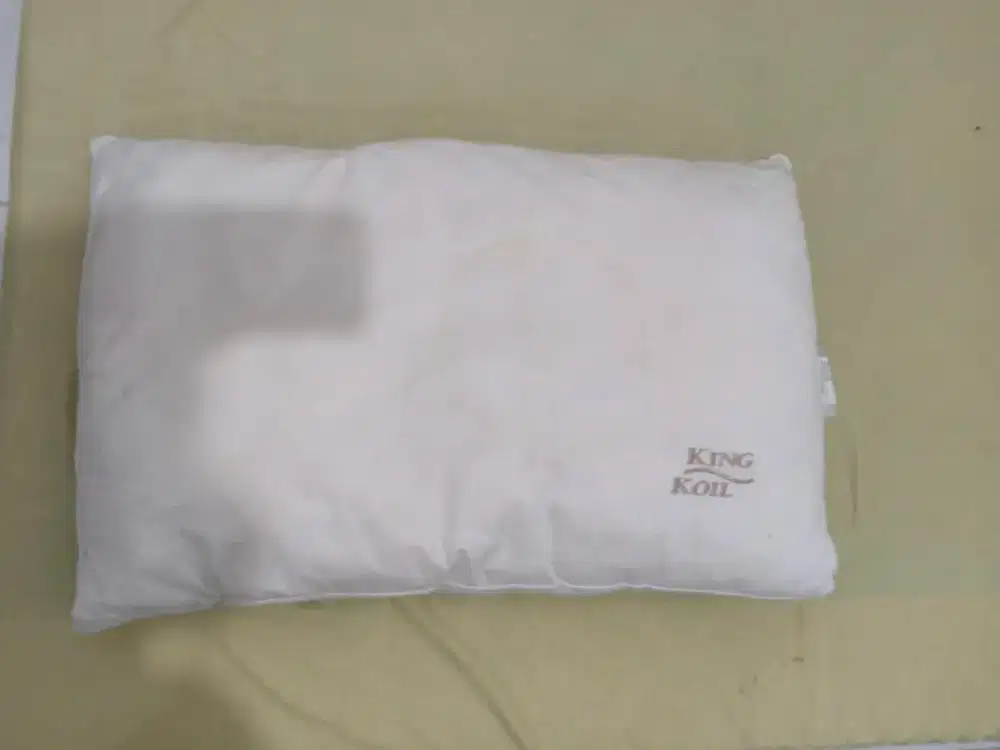 Bantal King Koil Royale Luxury Fiberfill Pillow Original bekas