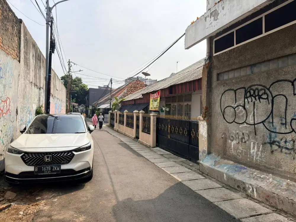 DIJUAL RUMAH DITENGAH KOTA JALAN TEGALAN 1 NO 27 MATRAMAN, PALMERIAM