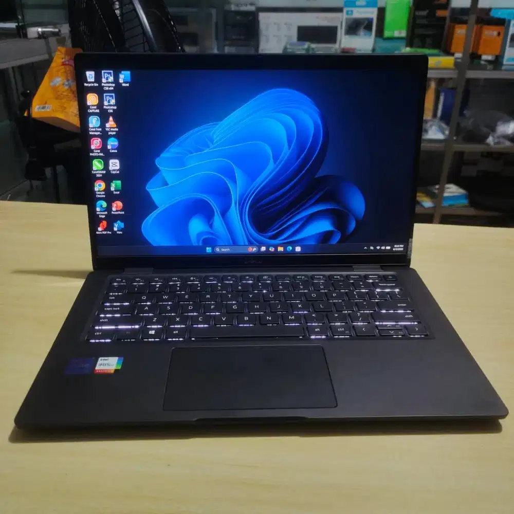 Laptop Dell 7420 Intel Core i5 Gen 11th 16/256 SSD Mulus Normal Siap P