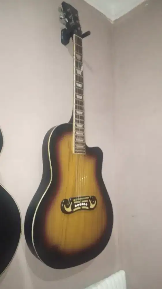 Gitar vintage Gibson nonhole lengkap senar