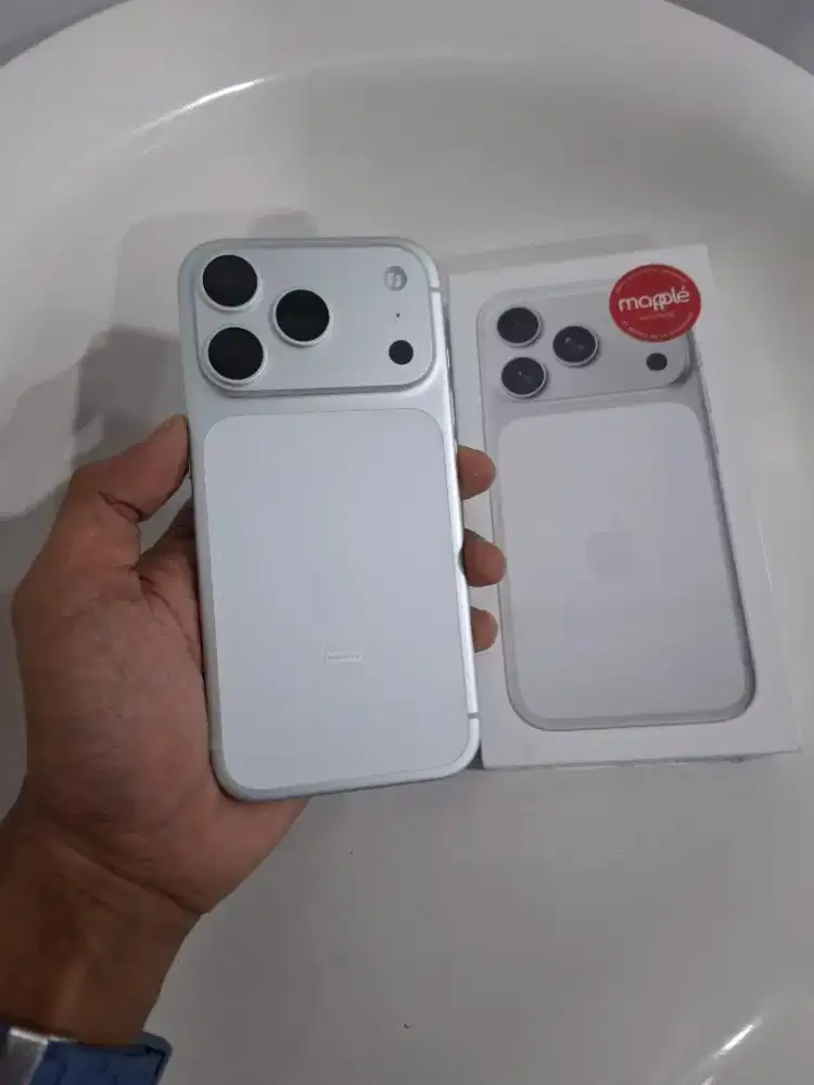 iPhone 17 pro 512gb iBox digimap silver like new