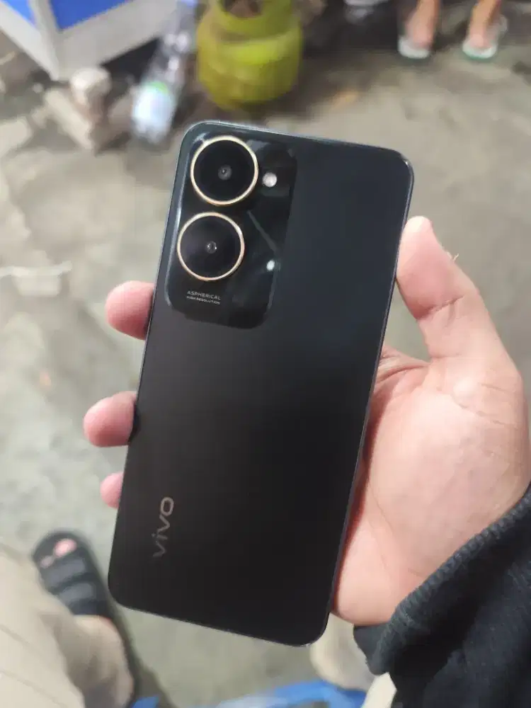 Vivo y18 8/256 baru