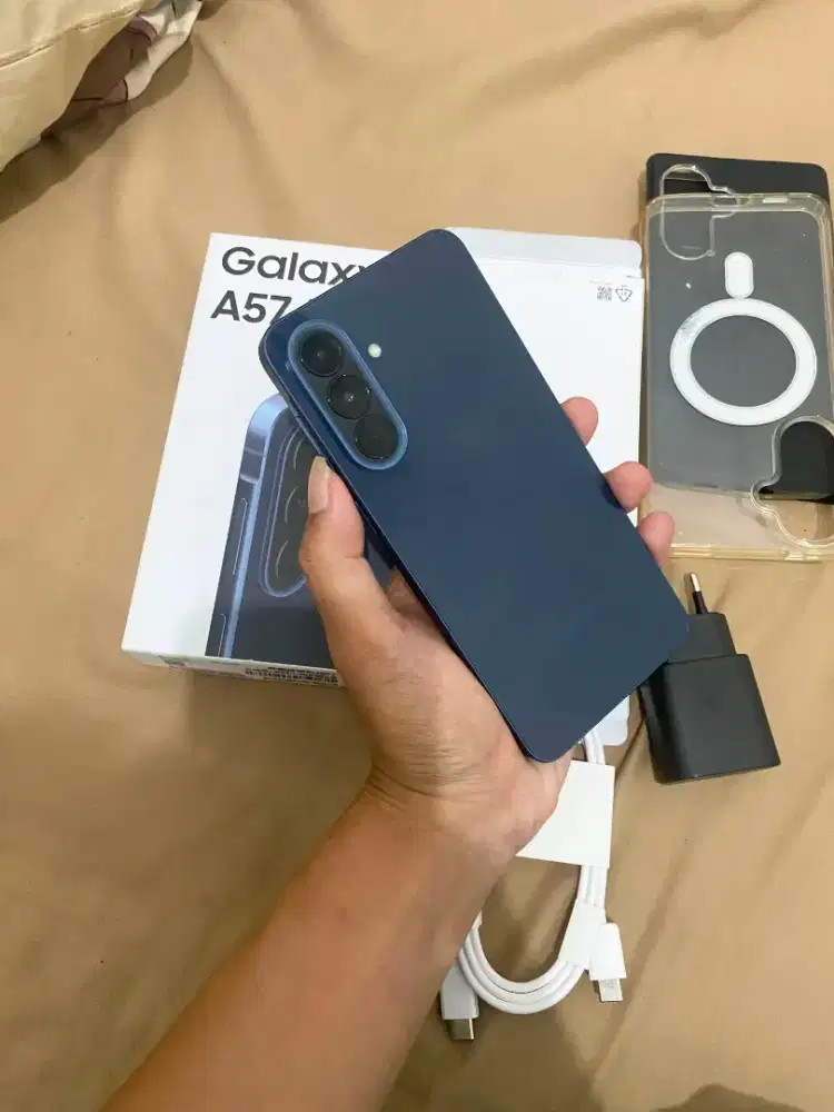 Samsung A57 5G 12/256 fulset muluss