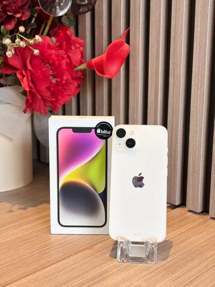 second iPhone 14 starlight