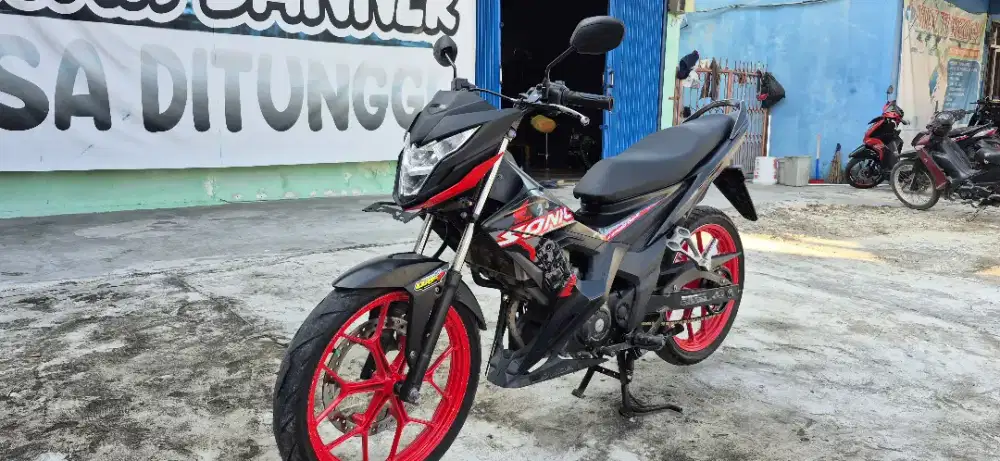 Motor Honda sonic 150R