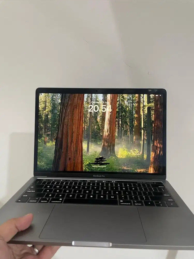 Apple MacBook Pro 13” 2019 Intel Core i5 8GB RAM 128GB SSD