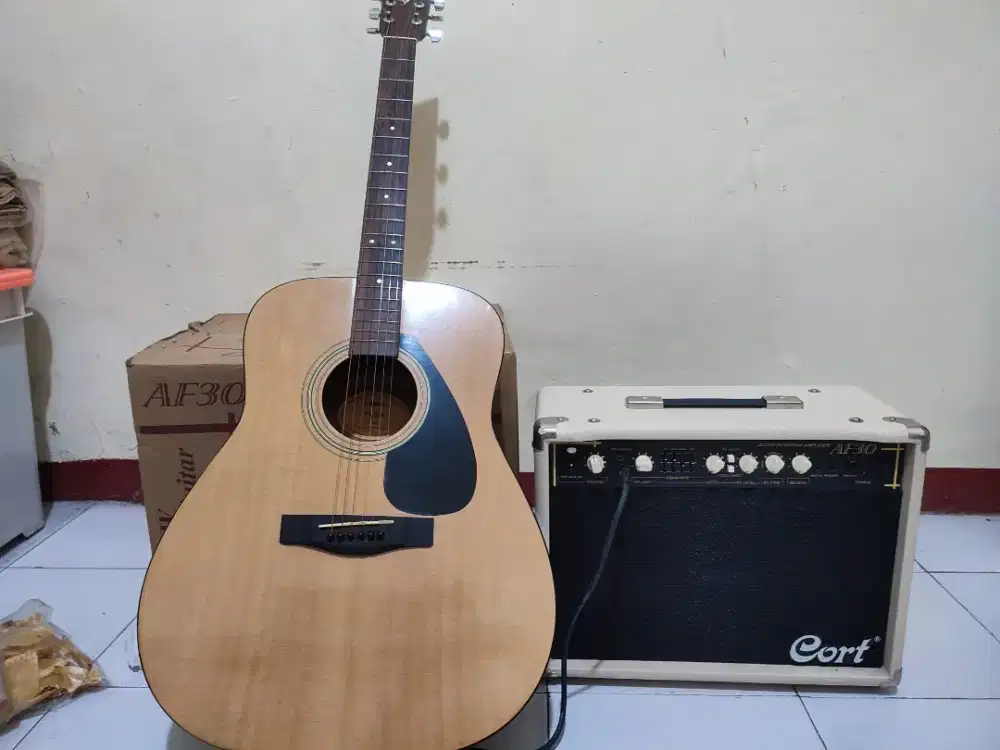 Yamaha FX 310 Accoustic Electric & Ampli Gitar Accoustic CORT AF 30