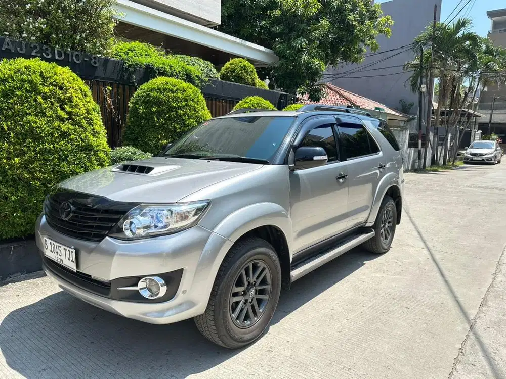 [Rare] Toyota Fortuner VNT Diesel 2014