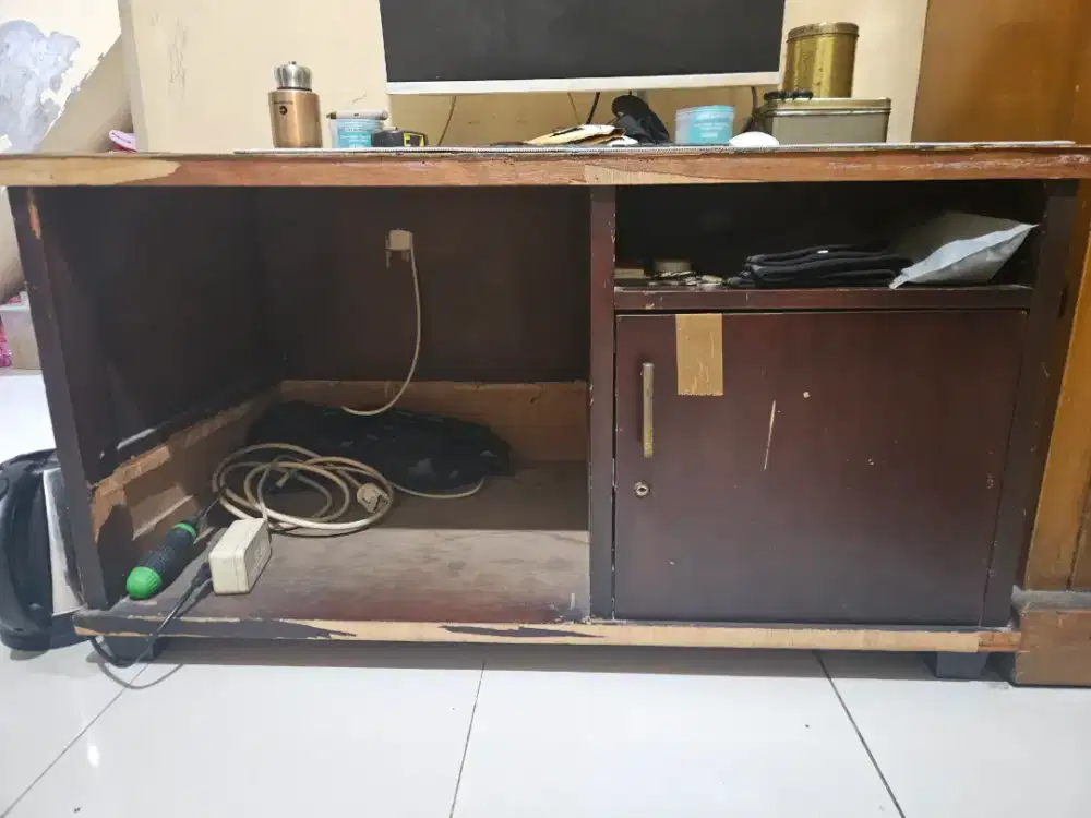 Meja Kerja Komputer