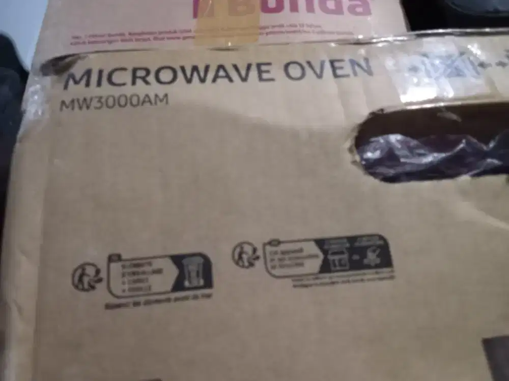MICROWAVE OVEN MEREK SAMSUNG MW3000AM