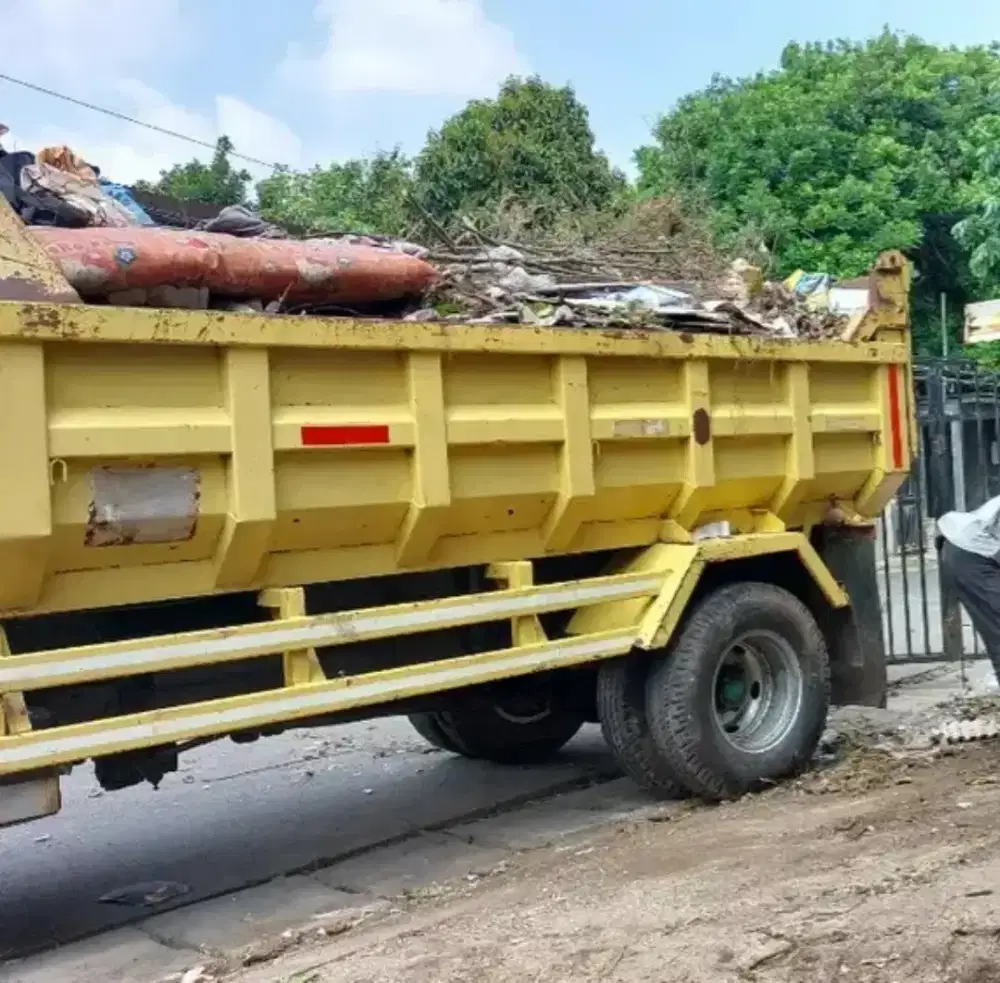 Terima Buang puing tanah bngunan dll