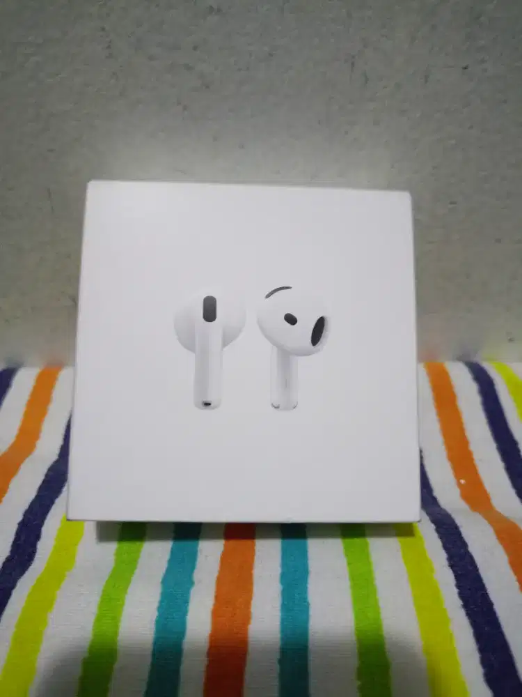 Apple Airpods gen 4 standard Resmi Segel