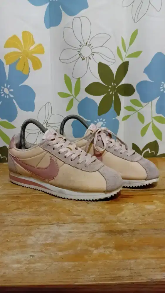 Sepatu nike cortez
