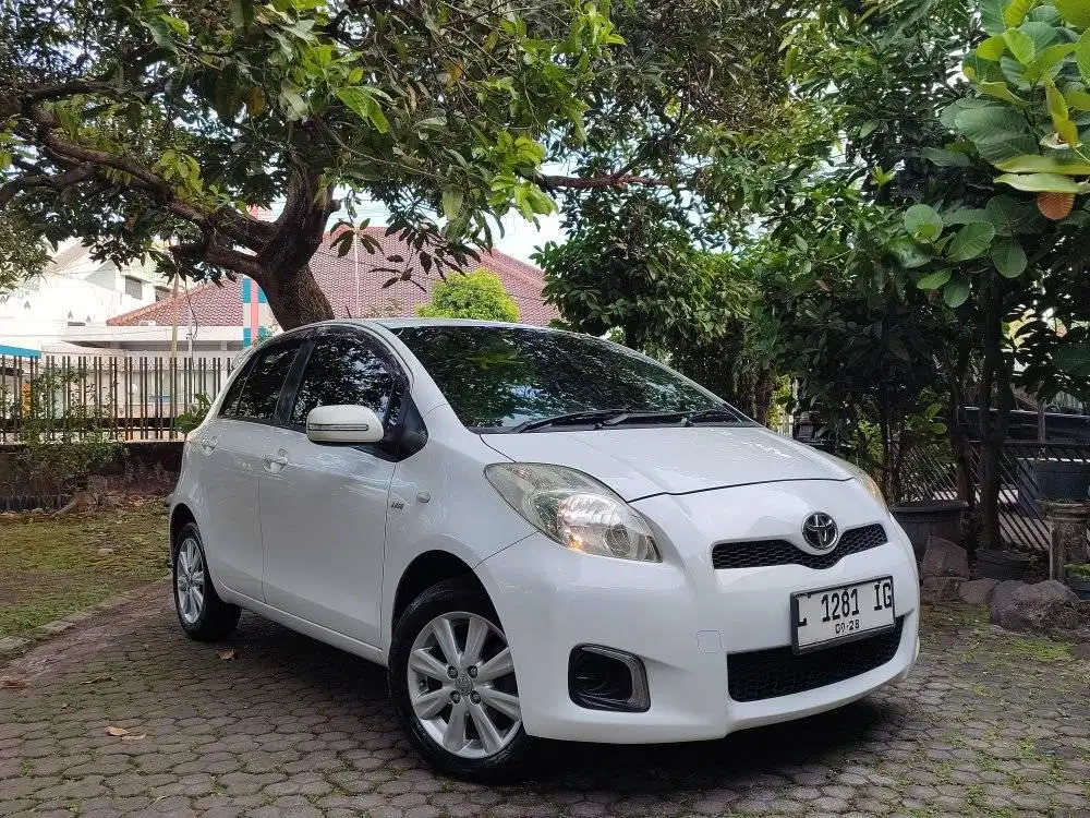 TOYOTA YARIS J MATIC 2013 TANGAN PERTAMA