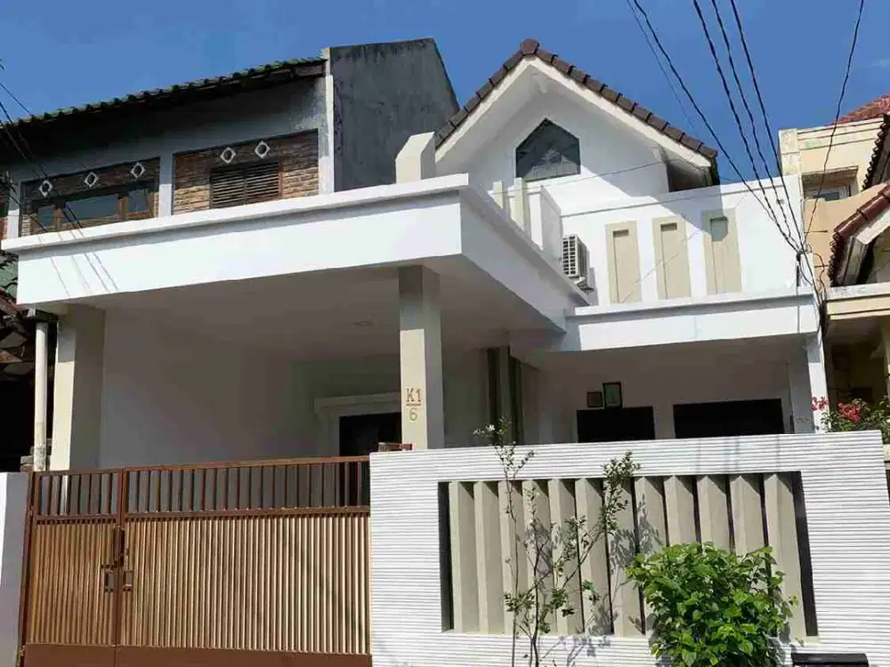 Rumah 1,5 lantai siap huni strategis di Villa Bintaro bebas banjir