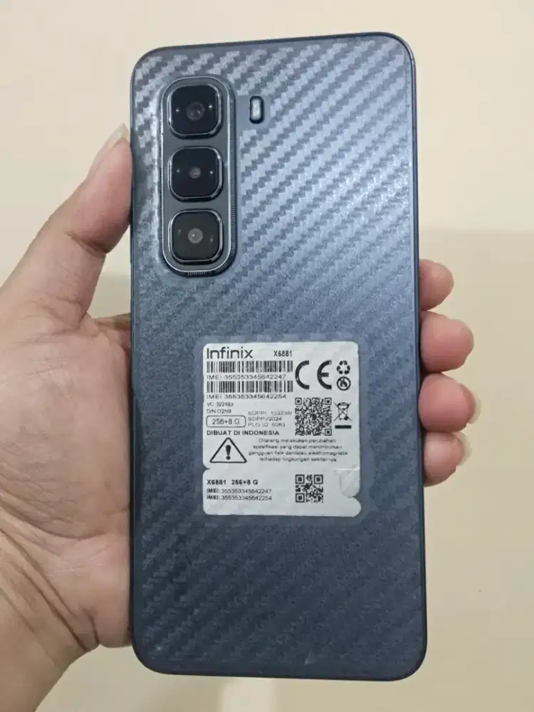 Infinix hot 50 Pro ram 8/256 no minus
Kelengkapan hp only