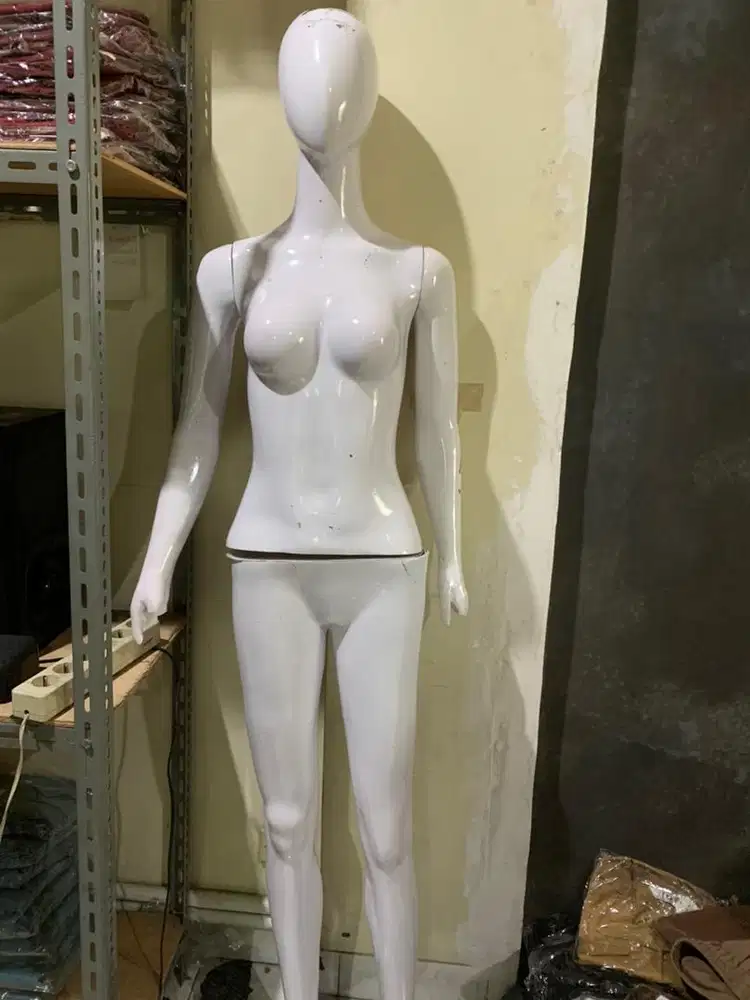 MANEKUINE FULL BODY