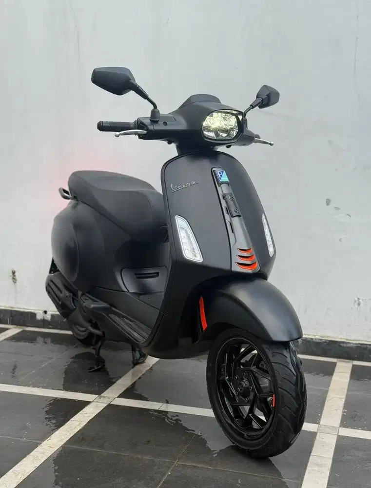 Vespa Sprint S 2024 (km 3rb perak)