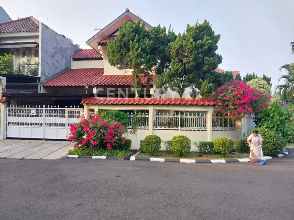 Dijual Rumah Cantik Dan Asri Kawasan Elit Pondok Indah Nego