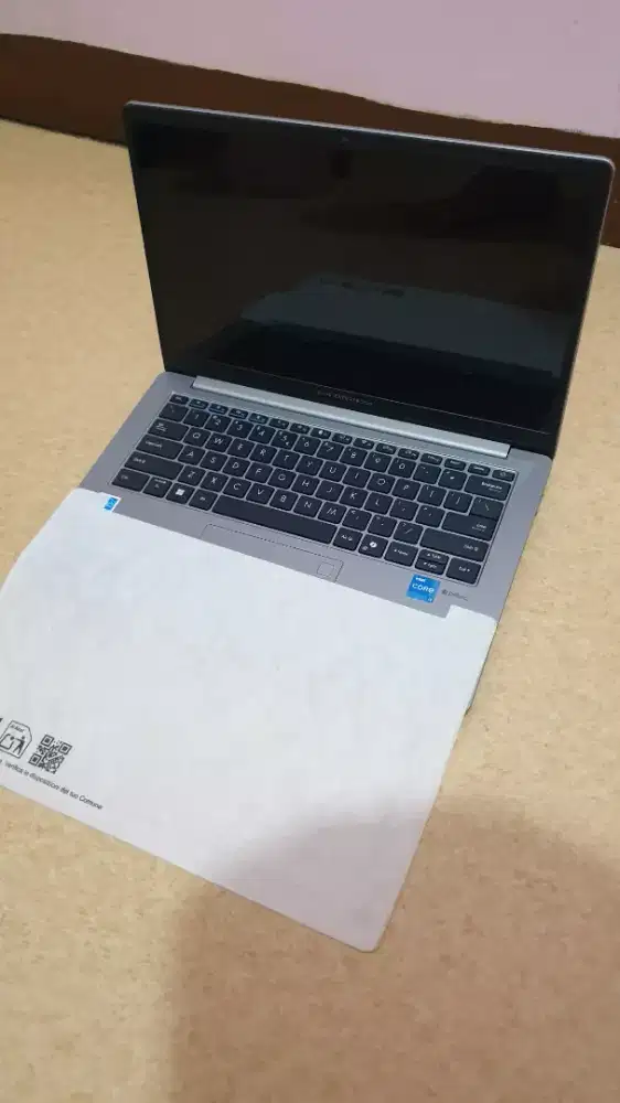 Kondisi 99,99% LAPTOP ASUS EXPERTBOOK P1403CVA ( 8 / 512)