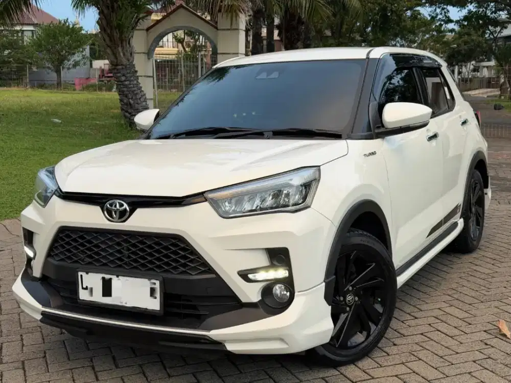 Toyota Raize GR TSS 2021 Matic Putih Mulus