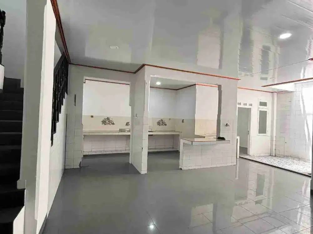 Ruman Taman palem lestari Jakarta barat