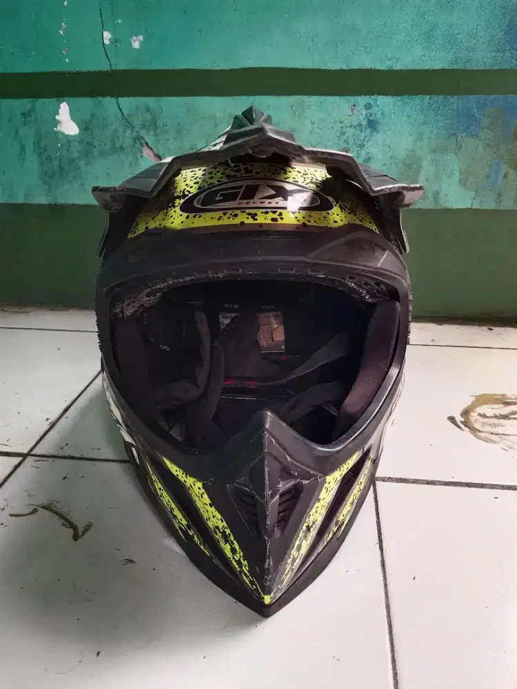 Helm gix helmet