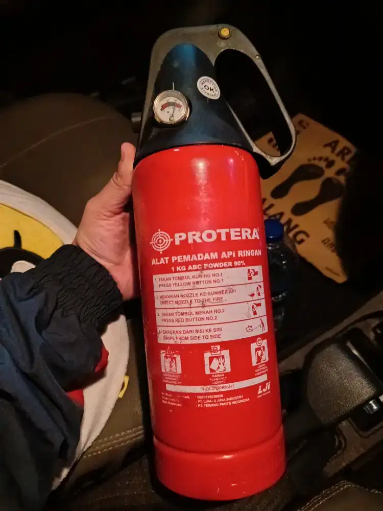 Apar mobil ukuran 1kg segel