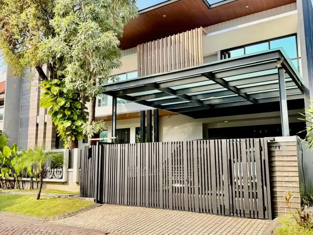 DISEWAKAN RUMAH GRAHA FAMILI SEMI FURNISH MODERN MINIMALIS DEKAT PAKUWON MALL