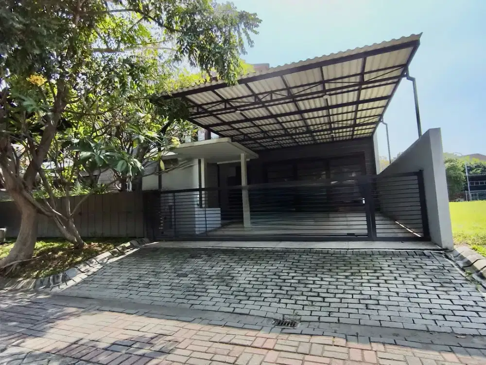 DISEWAKAN RUMAH GRAHA FAMILI FULL FURNISH POOL DEKAT PAKUWON MALL