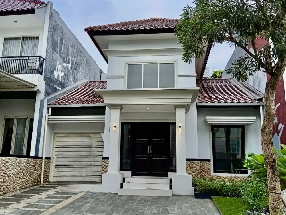 DISEWAKAN RUMAH FULLERTON PLACE CITRALAND SEMI FURNISH KT 3 BARU RENOV