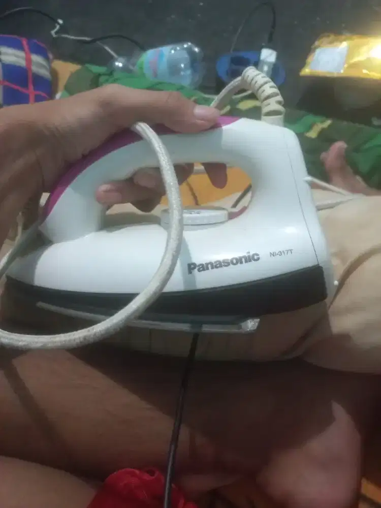 Dijual setrika panasonic NI-317T