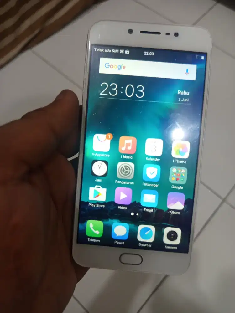 Vivo y67 ram6/128