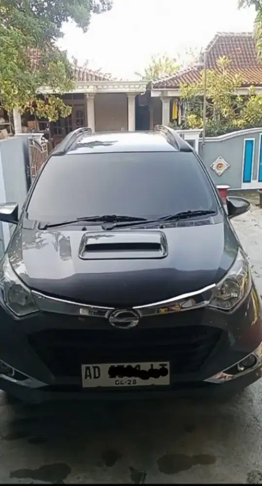 Sigra R Deluxe 2017..AD