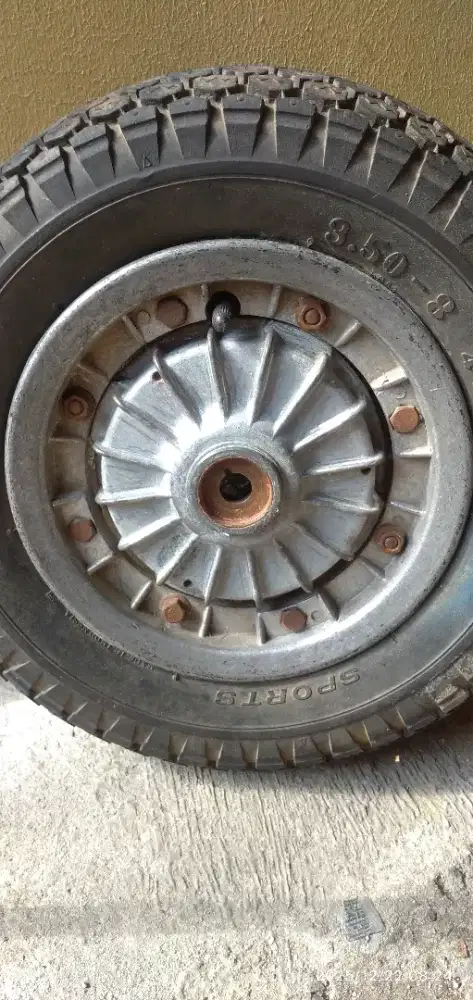 Tromol velg vespa