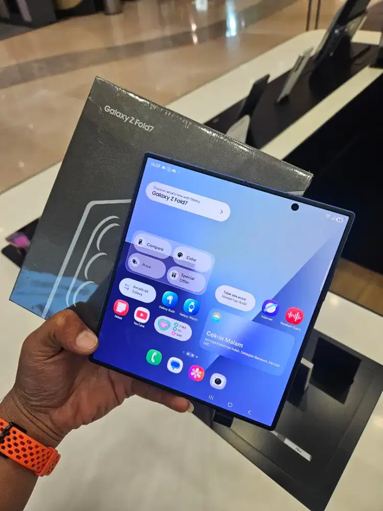 SAMSUNG GALAXY Z FOLD7 512GB GRATIS BUDS4 DAN SPEAKER PREMIUM